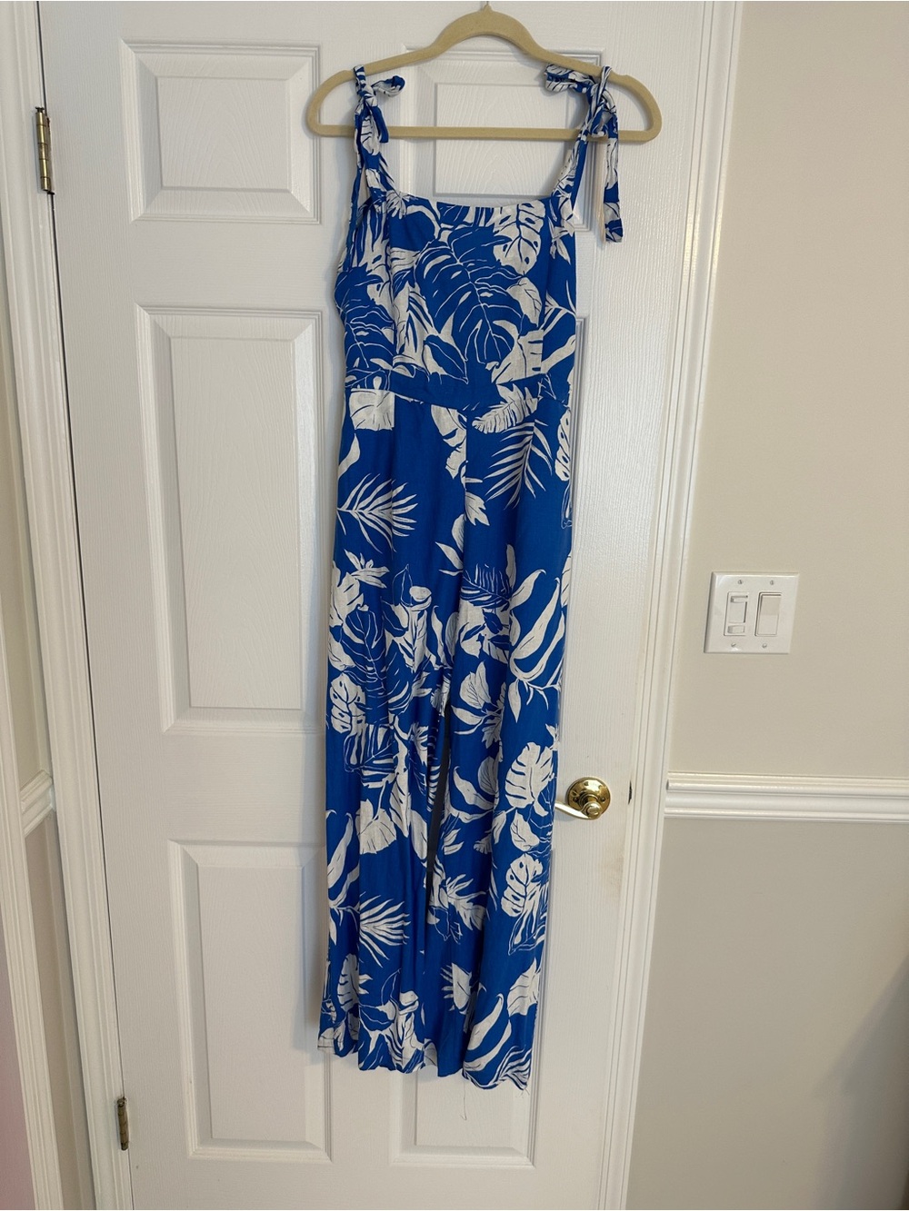 Panama Jack Blue & White Tropical Tie-Shoulder Wide-Leg Jumpsuit